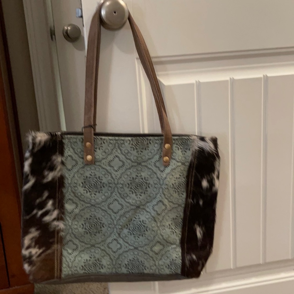 MYRA Floral Chic TOTE NWT